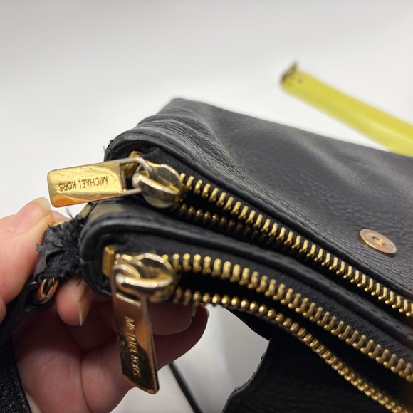 Certified Authentic Black Michael Kors Cross Body Handbag pebble leather - Picture 9 of 16